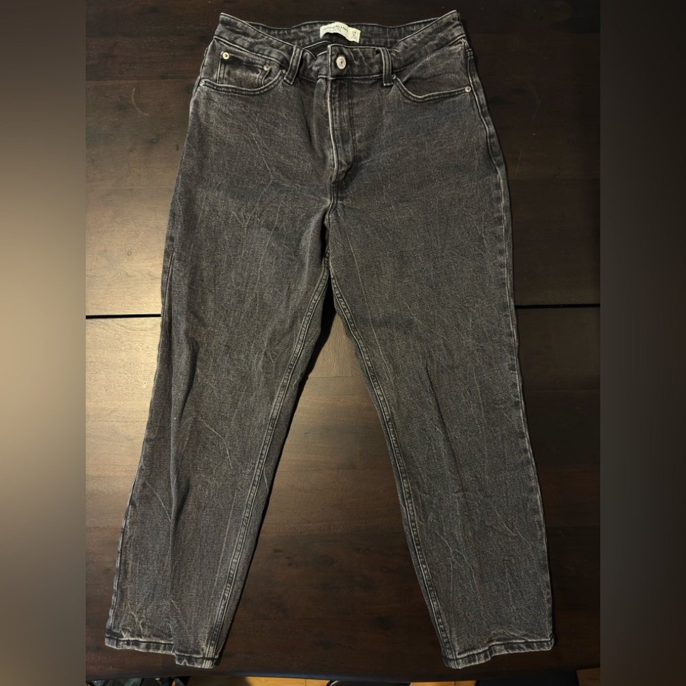 Abercrombie & Fitch Curve Love The Mom High Rise (Size 28/6S)